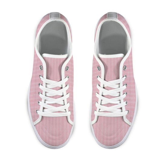 Tennis shoes
